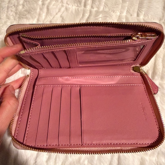 Coach Blush Butterfly Print Wallet - Picture 5 of 9